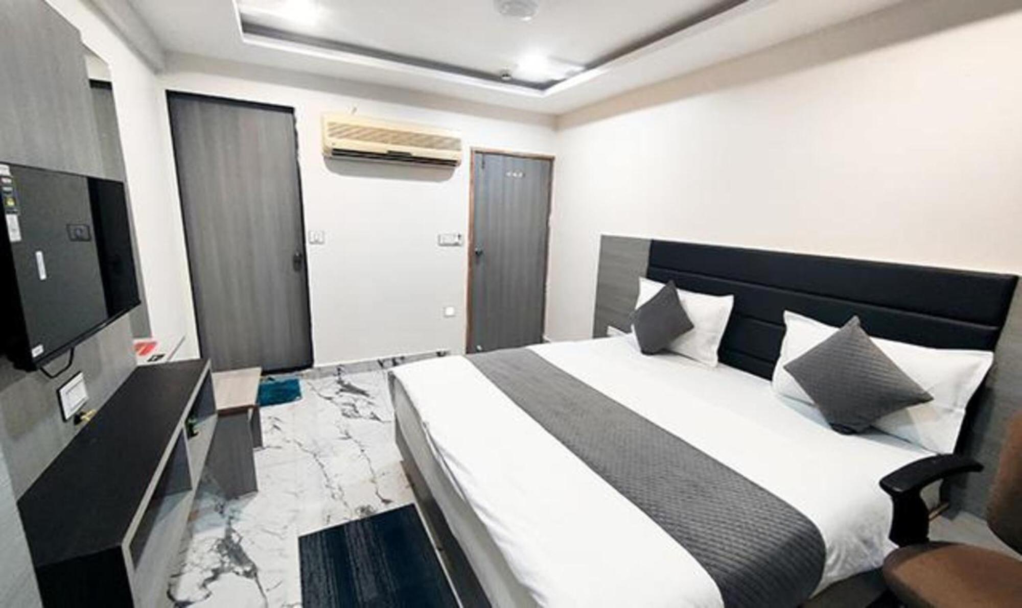 Fabhotel Ss Ahmedabad