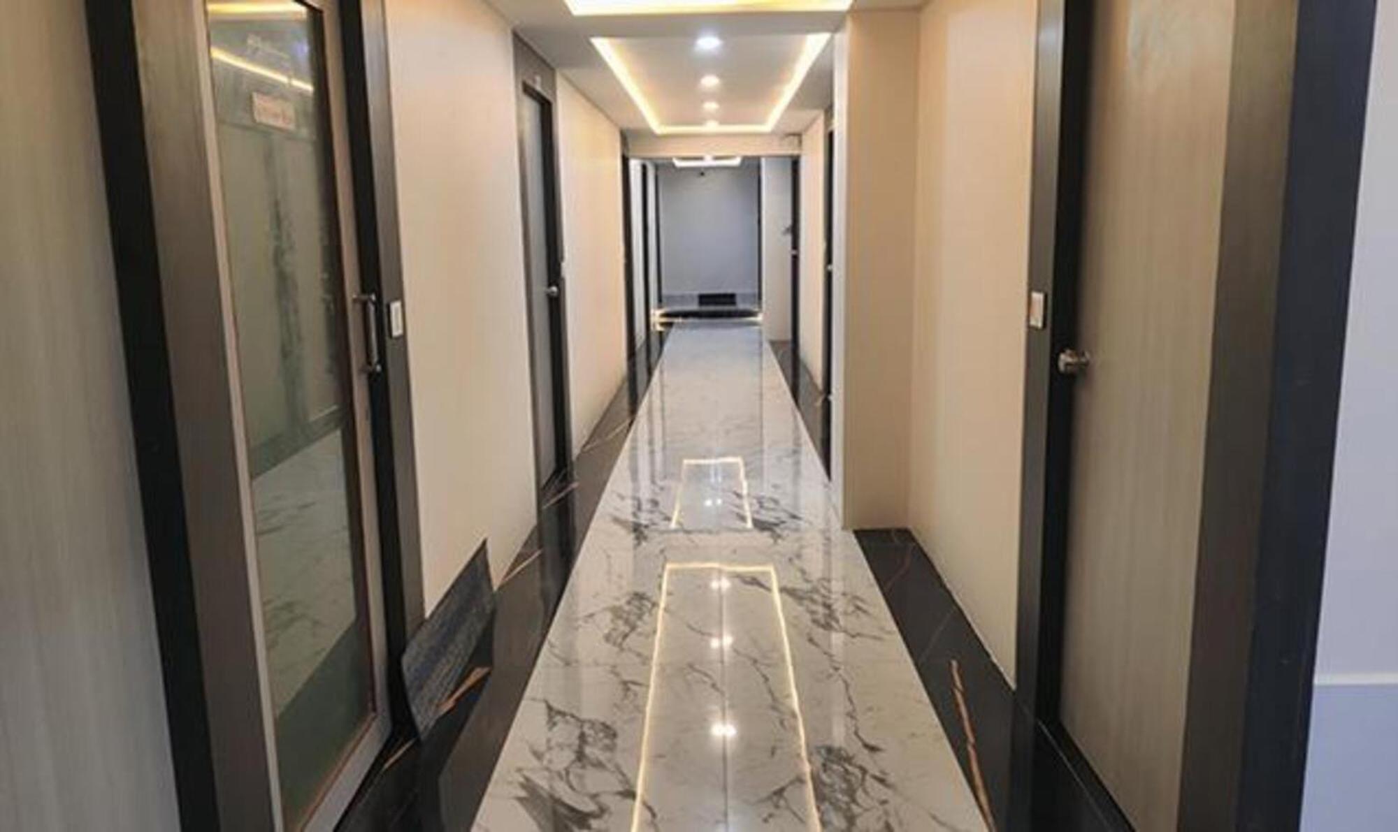 Hotel Fabhotel Ss *