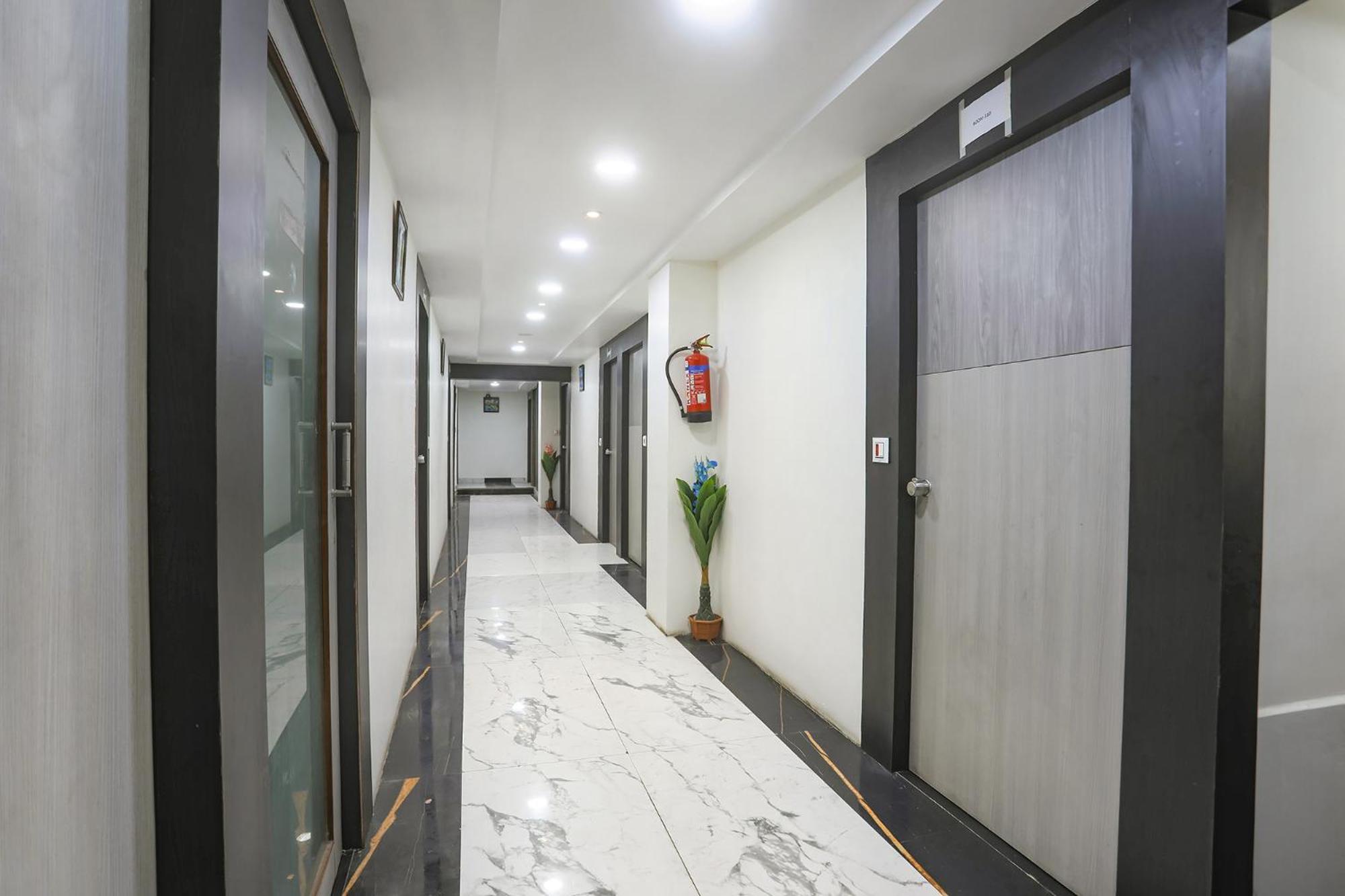 Fabhotel Ss Hotel