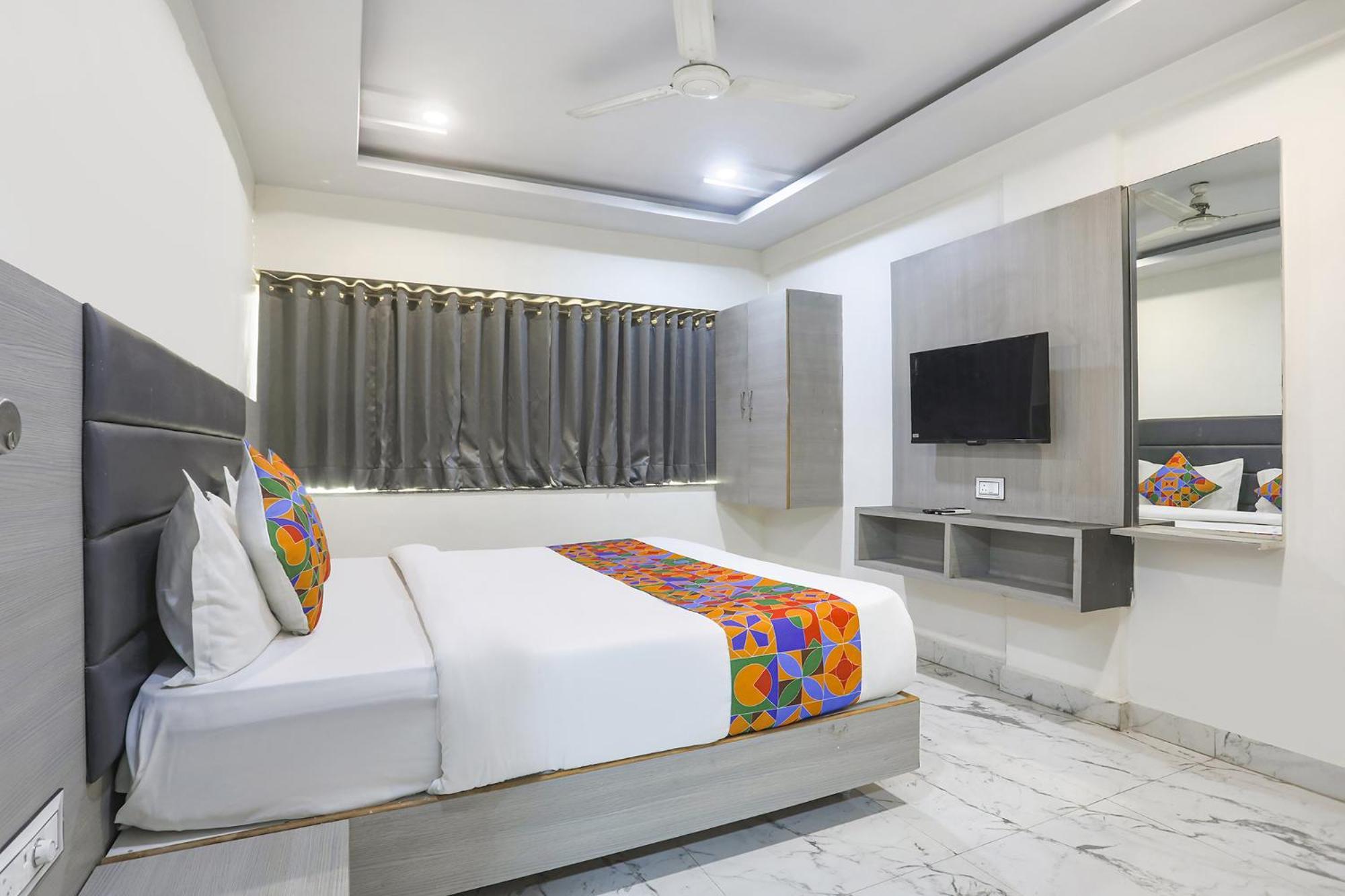 Hotel Fabhotel Ss *