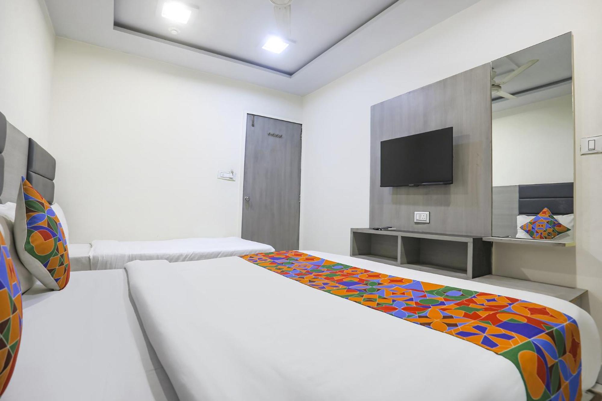 Fabhotel Ss Ahmedabad