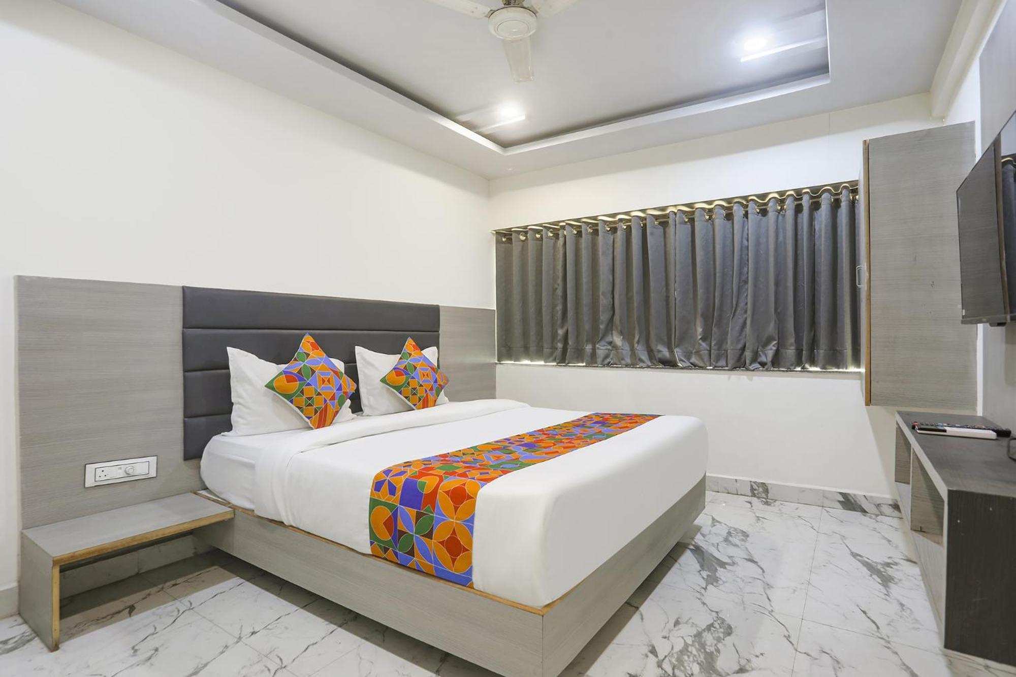 Fabhotel Ss