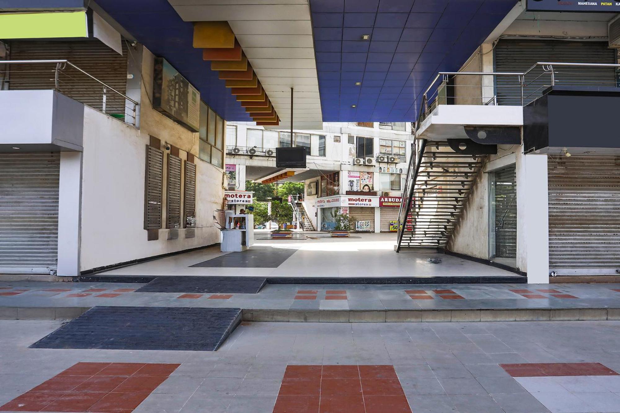 Fabhotel Ss Hotel *
